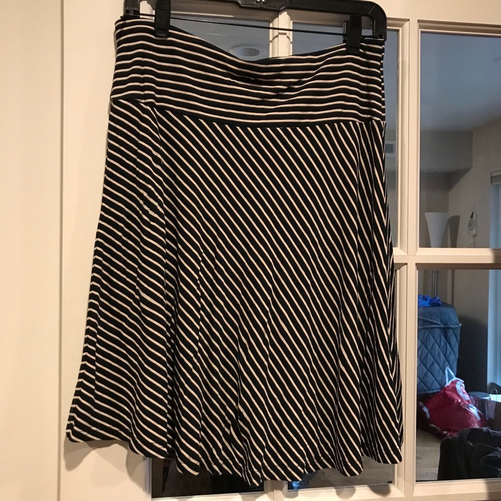 H& M skirt